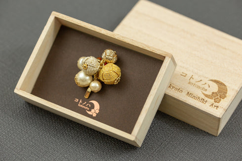 玉結びのポニーフック