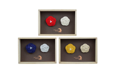 桐箱入り・ 梅結びのブローチセット