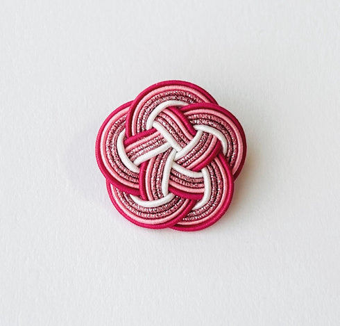 梅結びのブローチ・ピンク系