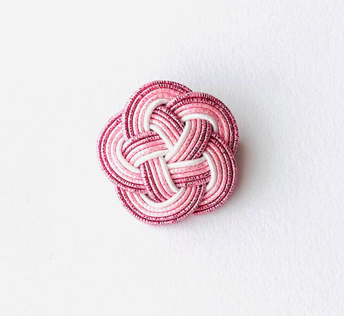 梅結びのブローチ・ピンク系