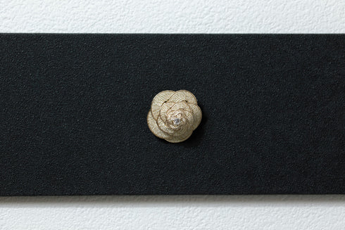 カメリアのブローチ