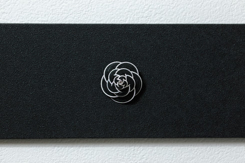 カメリアのブローチ