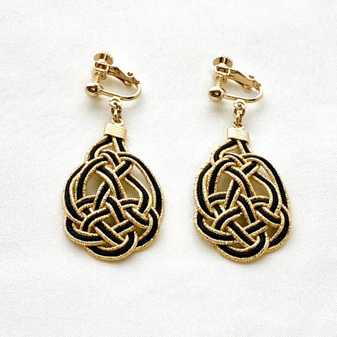 亀結びのピアスイヤリング