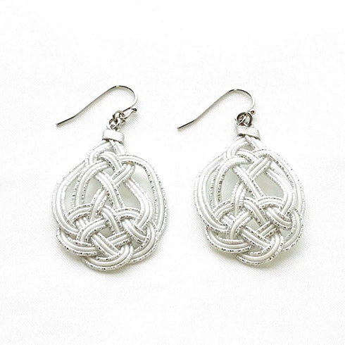 亀結びのピアスイヤリング