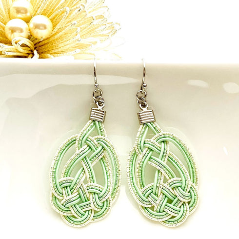 亀結びのピアスイヤリング