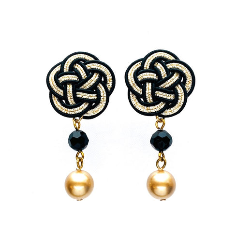 パール雫の梅結びピアスイヤリング【ゴールド系】