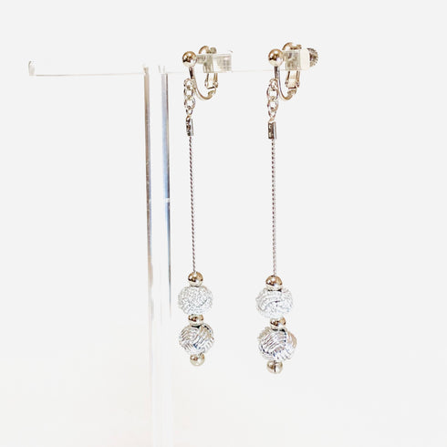 玉結びのロングピアスイヤリング